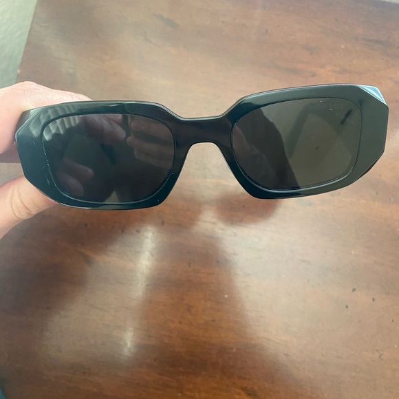 Prada Rectangular glasses - Picture 2 of 12